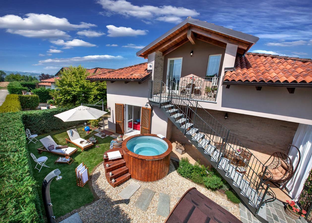 Roncaglia Suite Monticello d'Alba Exterior photo